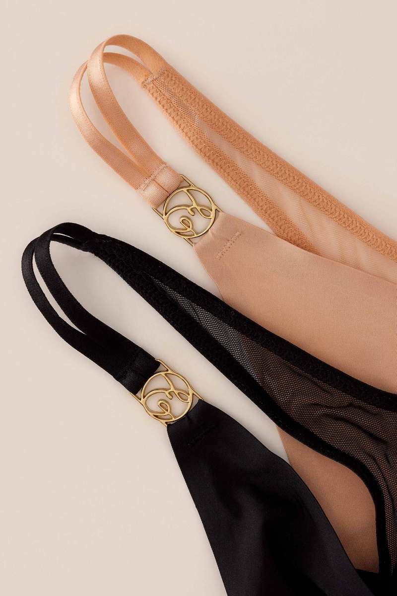 43160 NUTS/82X Трусы стринги