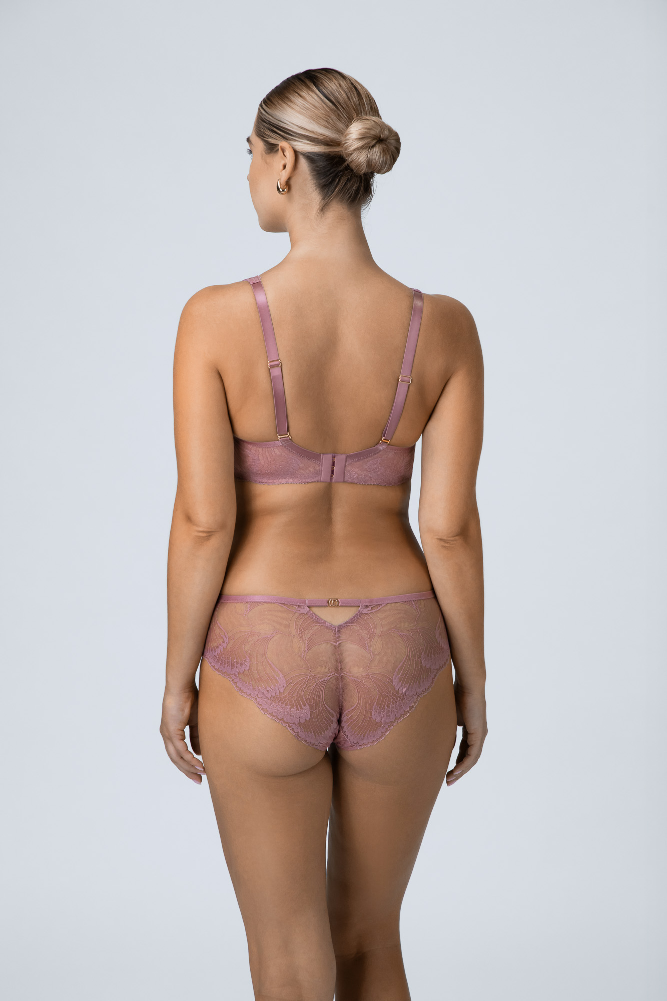 EssenzaRosa M Plus бралетт бюст