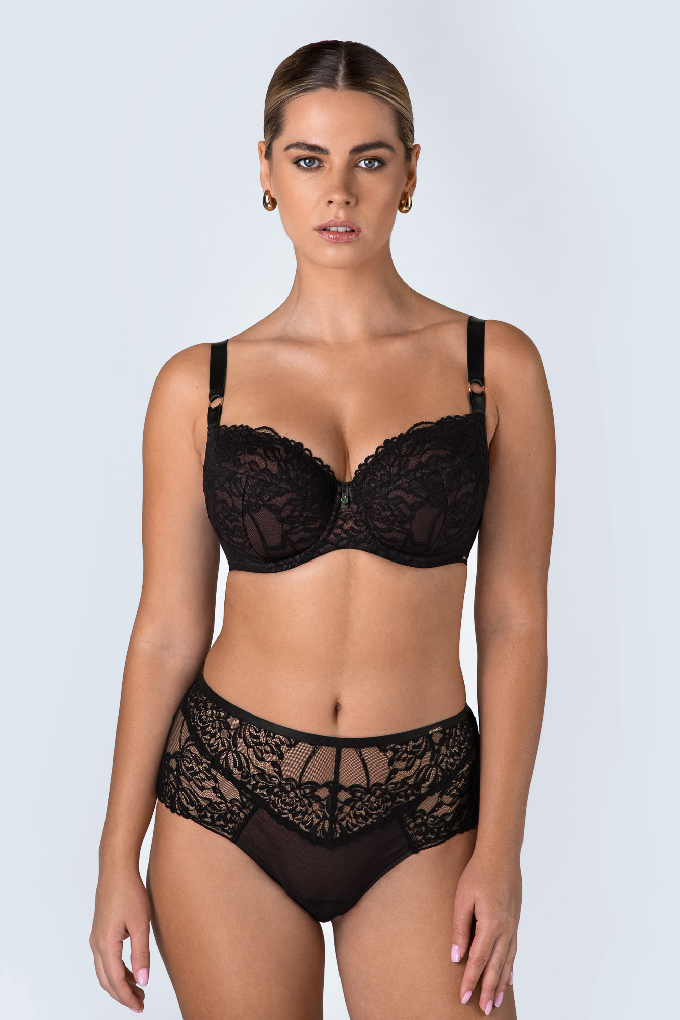 TruffleNoir PU Maxi бюст