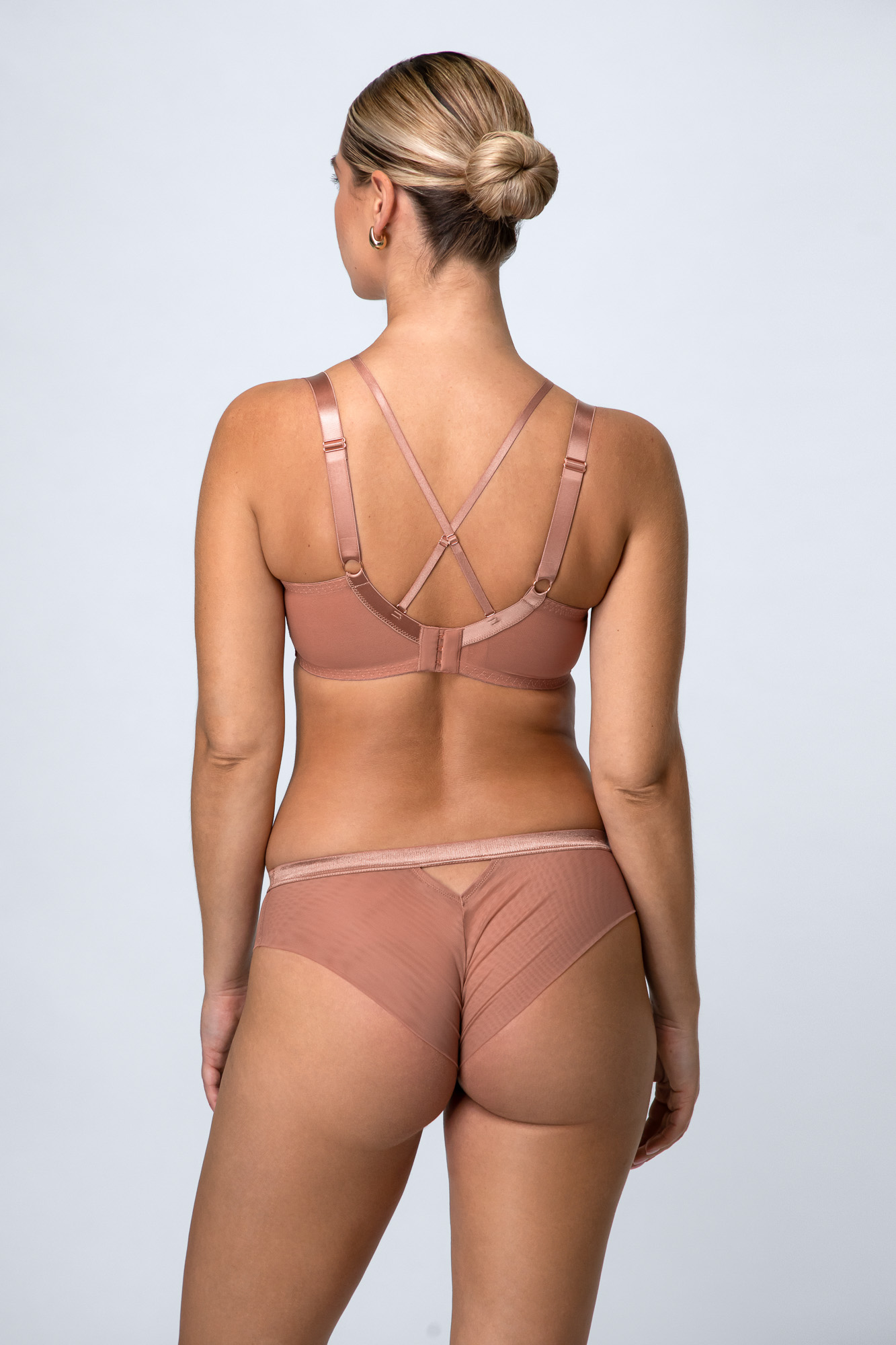 Chiara M бюст (капучино)